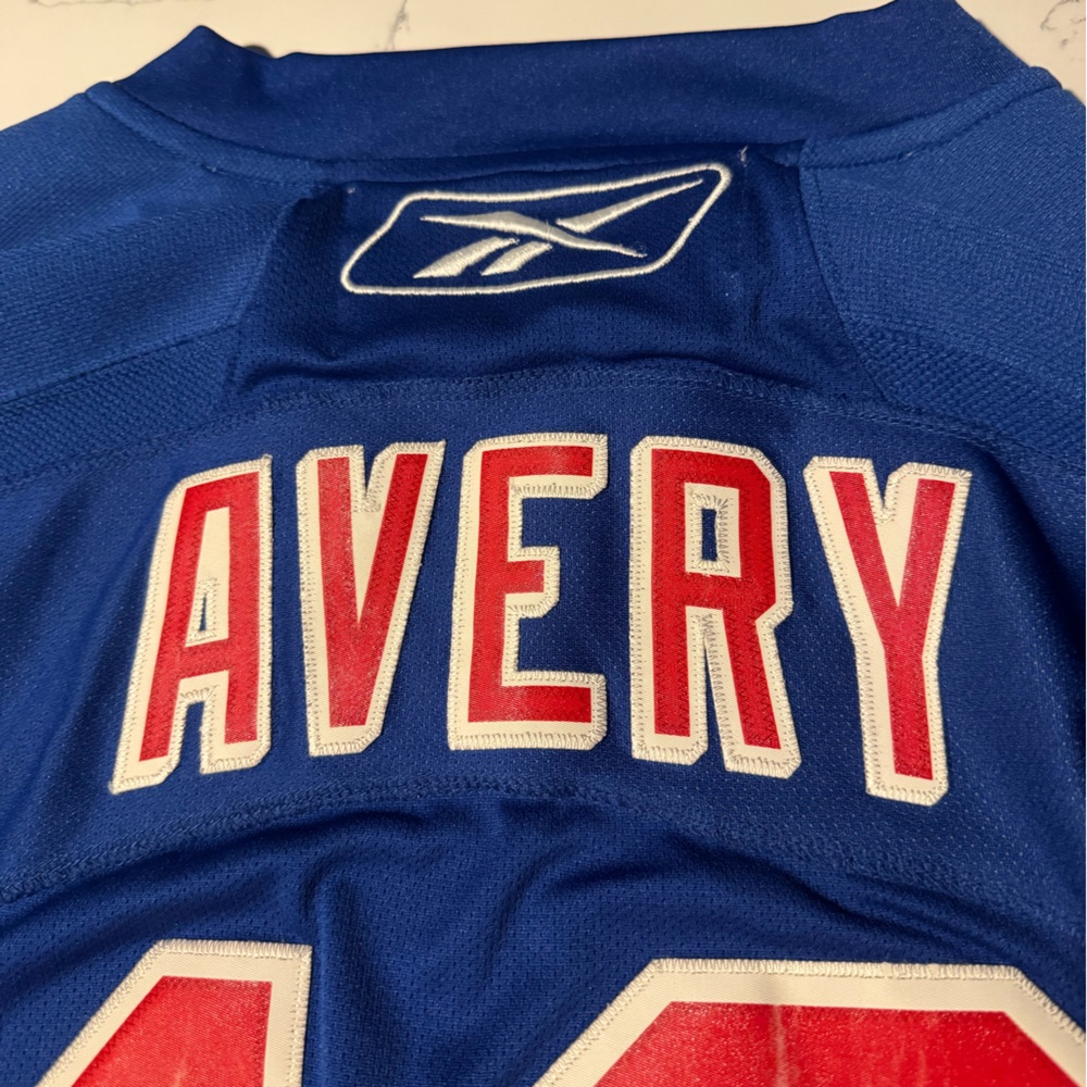 Sean Avery New York Rangers Jersey - Picture 6 of 8